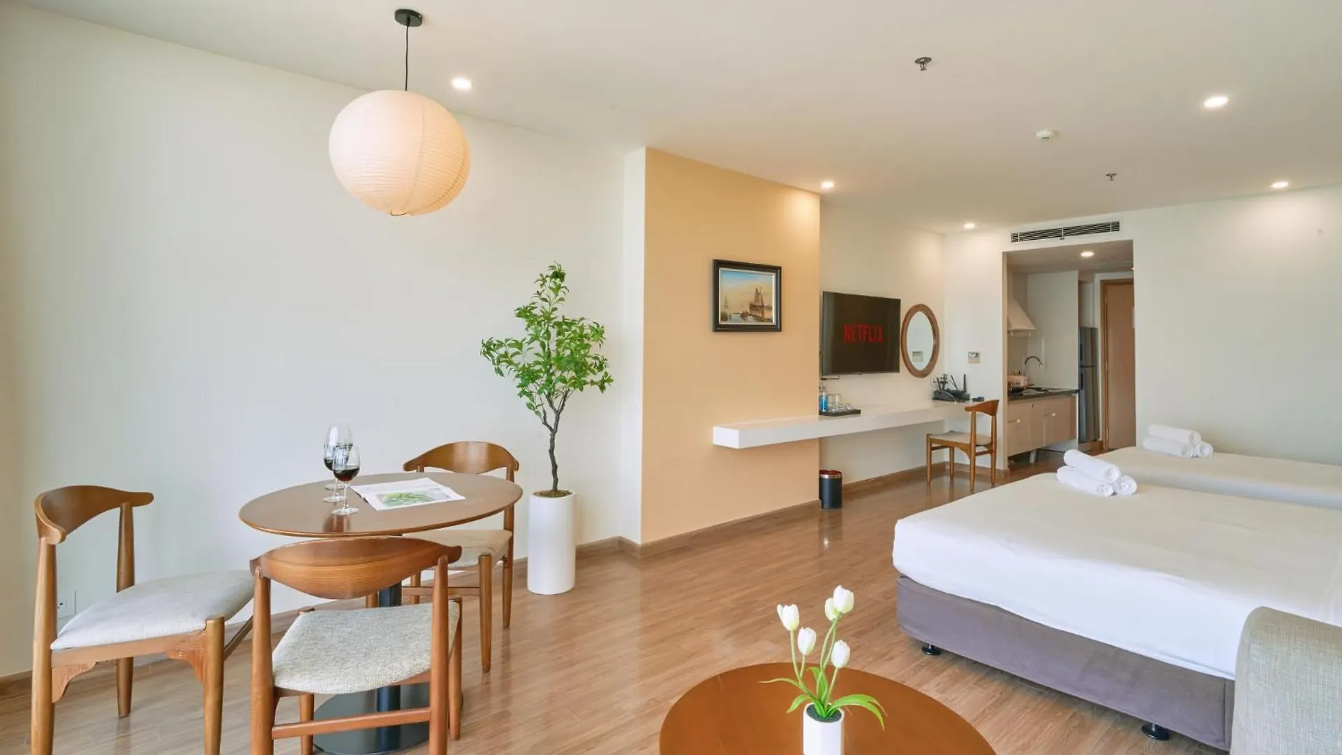 Appart hôtel S Lux Apartment Starcity With Sea View Nha Trang