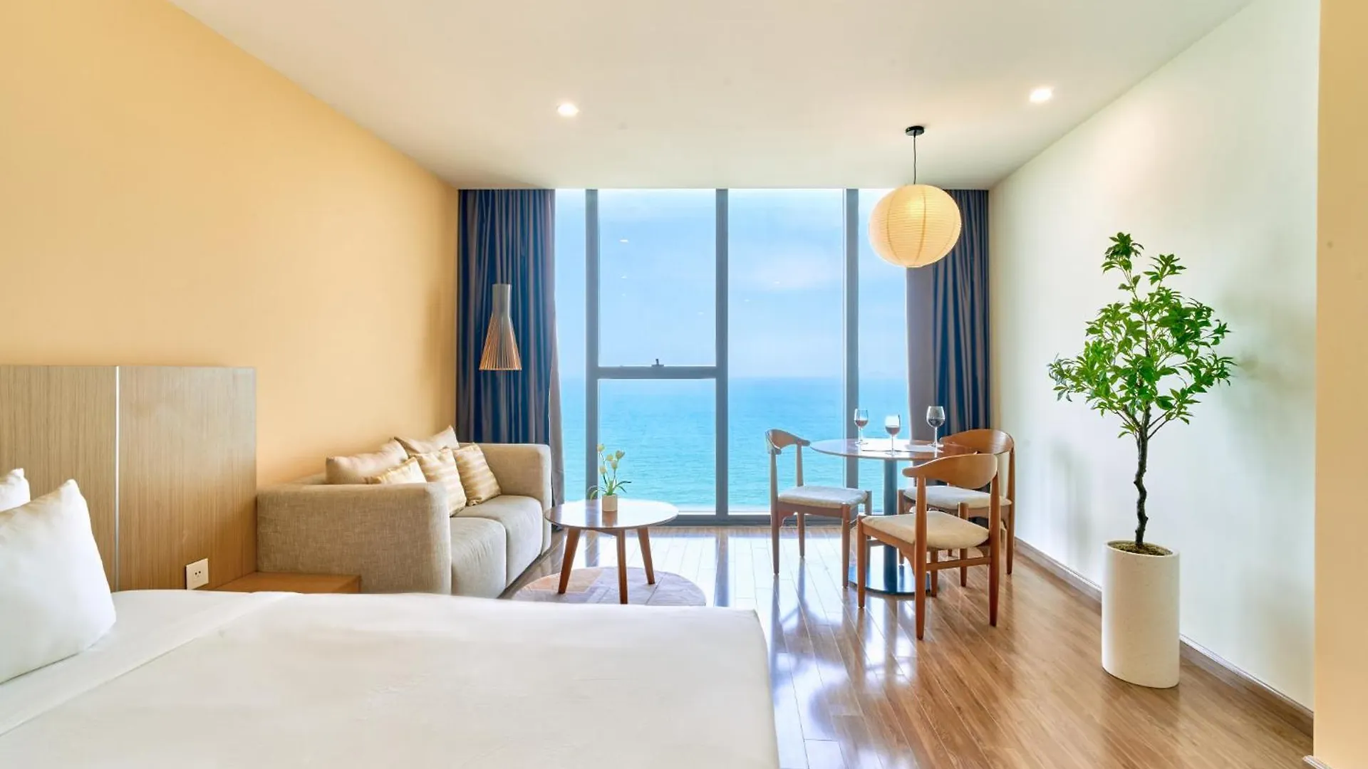 Appart hôtel S Lux Apartment Starcity With Sea View Nha Trang