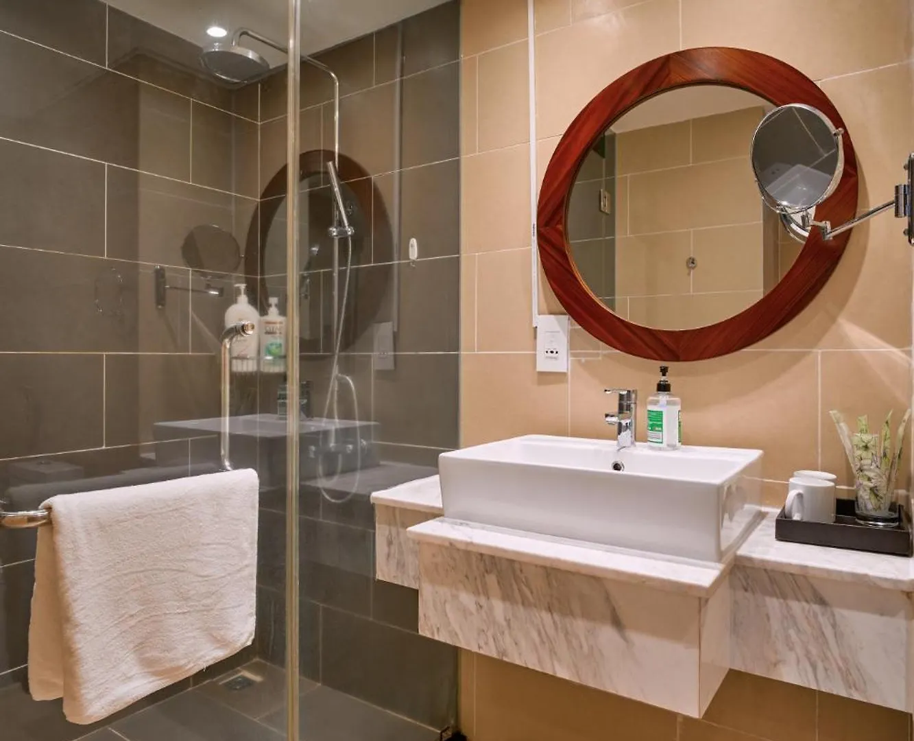 Appart hôtel S Lux Apartment Starcity With Sea View Nha Trang