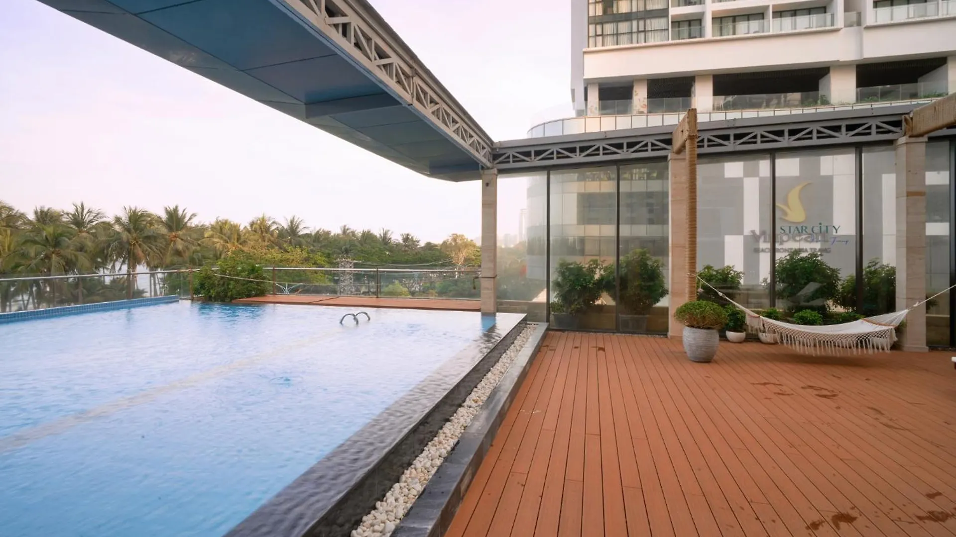S Lux Apartment Starcity With Sea View Nha Trang 0*,